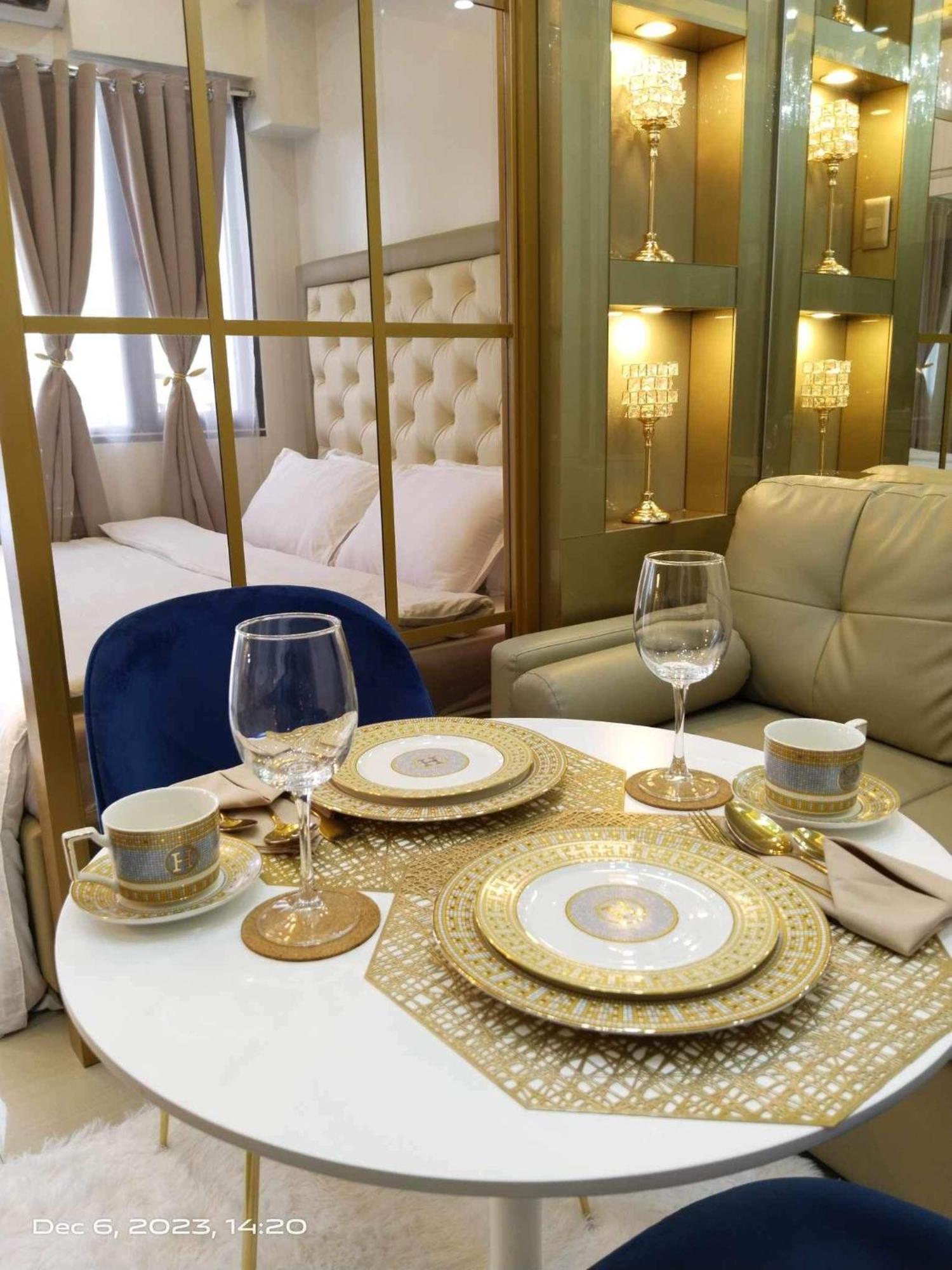 Deluxe Suites Razelles 2 At Shore 2 Residences Tower 1 Pasay Exterior photo